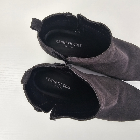 Kenneth Cole Women's Grey Suede Side Zip Heeled Dara Booties Size 8.5 - Picture 6 of 7